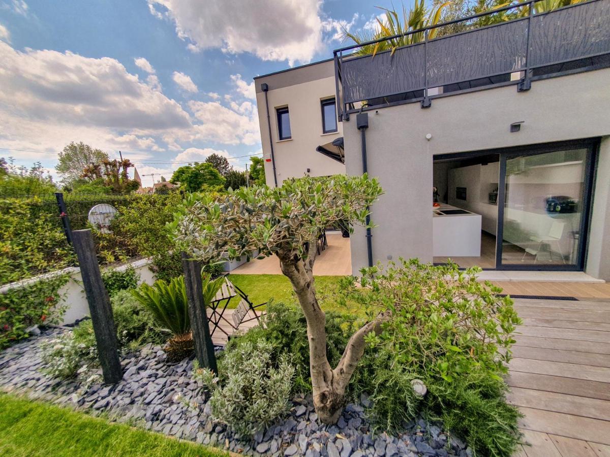 Exigehome - Chambre D'Hote Avec Jacuzzi Et Jardin Paysage, Partage Orgeval  Bagian luar foto